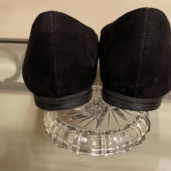 Guess size 7.5 faux suede beaded flats - Picture 9 of 9